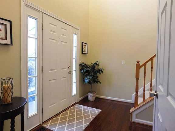 2nd image of 7922 Birchwood Ct