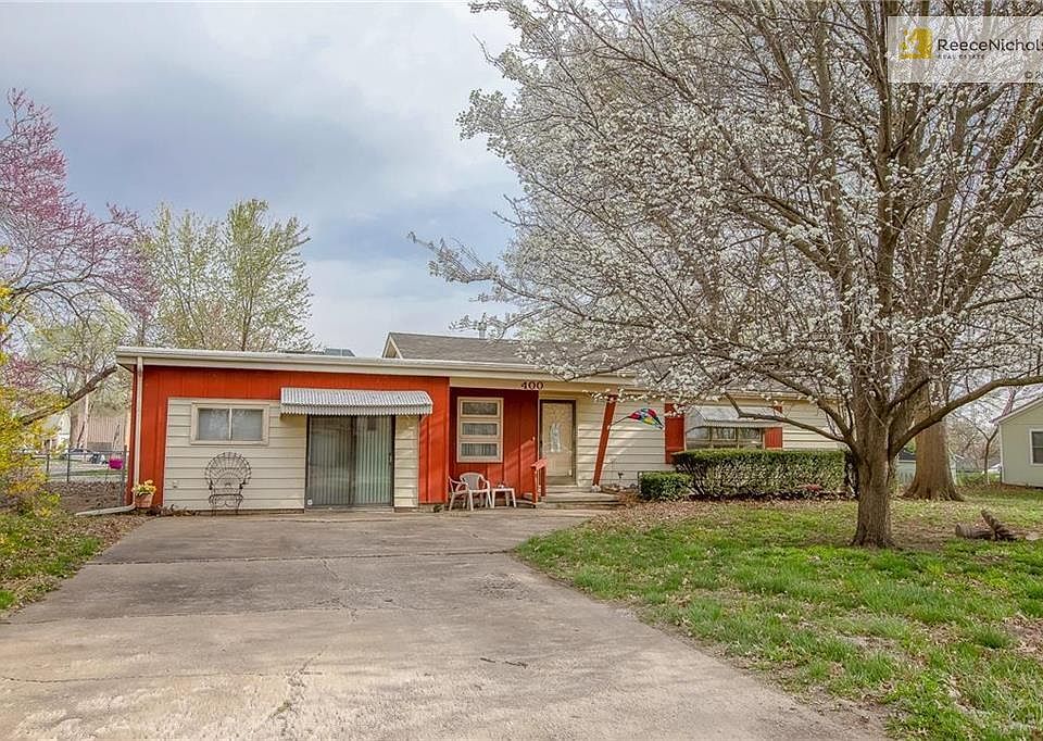 1st image of 400 SE 15th St