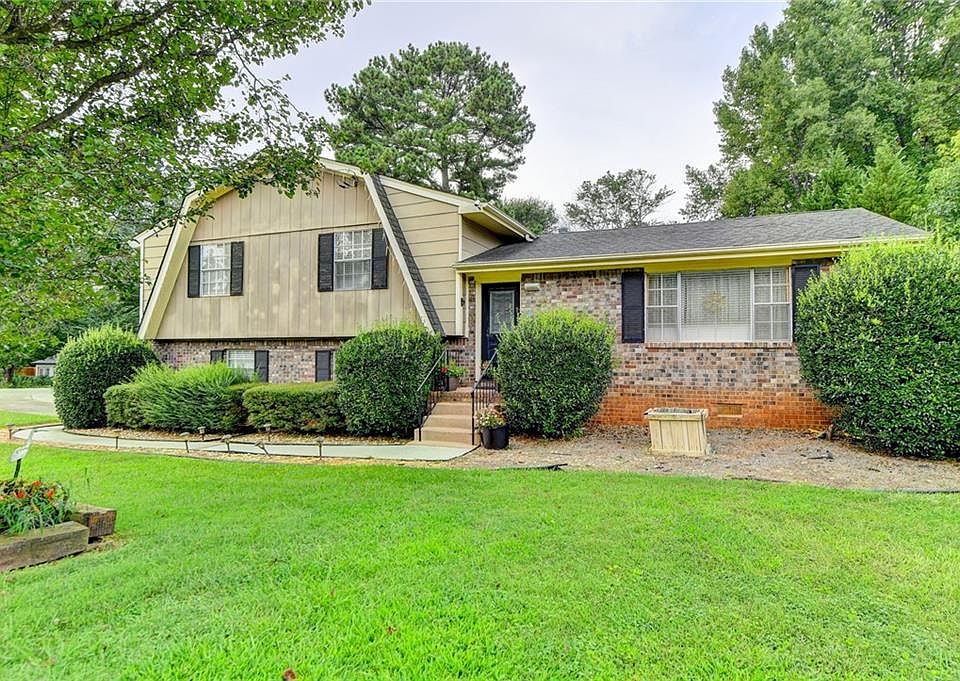 1st image of 3173 Claiborne Dr