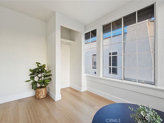 4th image of 5612 S Rimpau Blvd