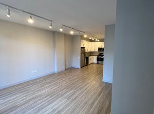 331 S Wells St #1401, Chicago, IL 60607