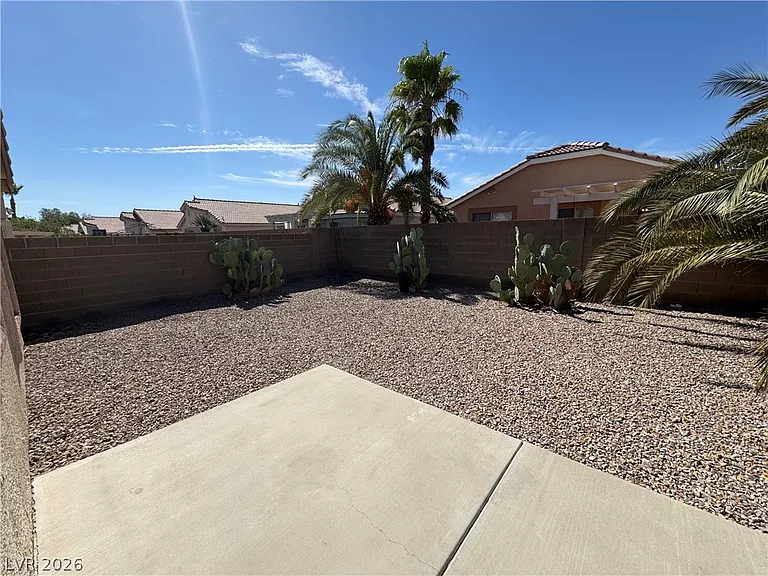 4951 Lunetto Ave — Photo 12