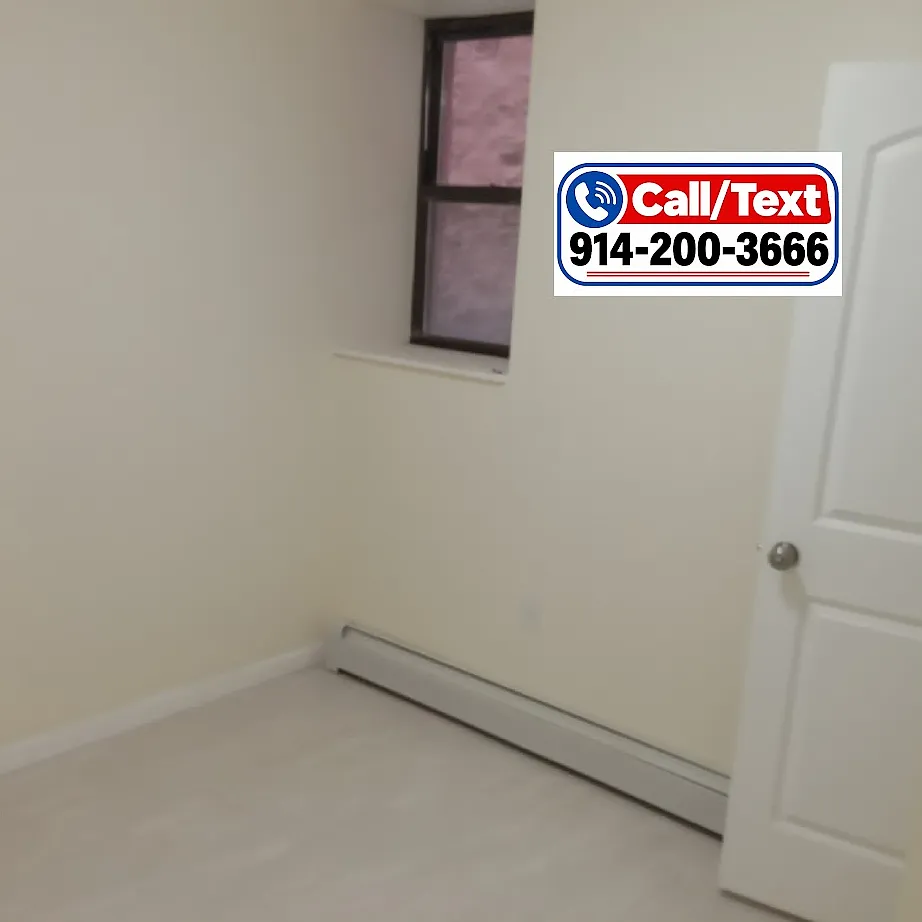1839 Andrews Ave — Photo 2