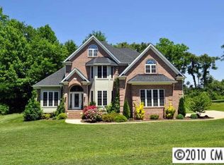 110 Clover Bank Rd, Mooresville, NC 28115