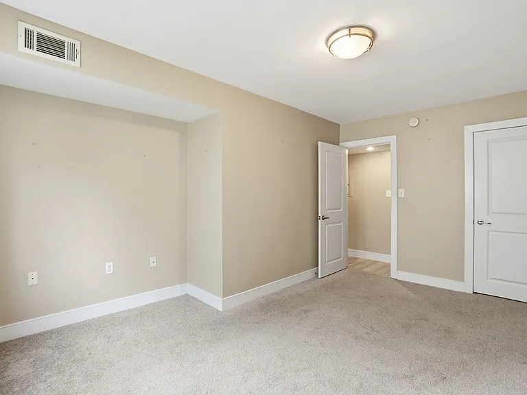 2841 Gainesville St SE #201 — Photo 7