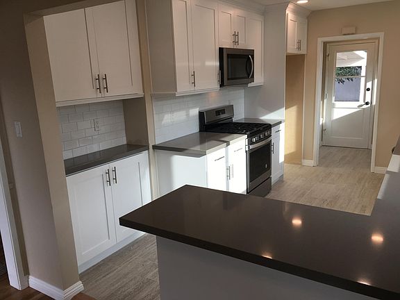 2nd image of 3964 Alberan Ave