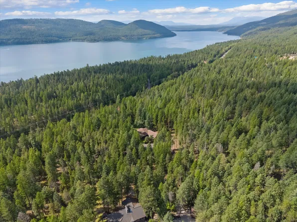 2405 E Lakeshore Dr, Whitefish, MT 59937