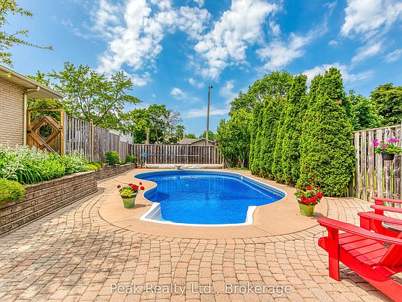 2nd image of 2235 Waycross Cres