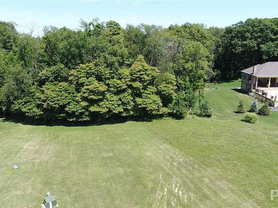 1st image of 270 Dogwood Ln