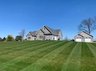 160 Woodsend Dr, Salem, OH 44460