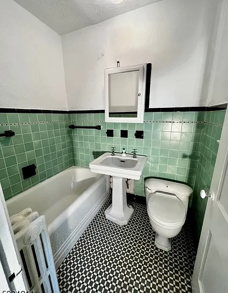 12 Hobart Gap Rd — Photo 23