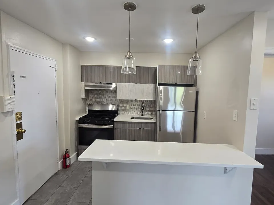 57 2nd Ave #4A