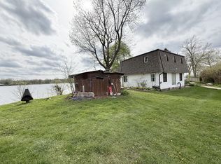 33498 N Lake Shore Dr, Grayslake, IL 60030