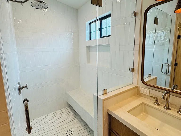 1253 N Vulcan Ave #A — Photo 8