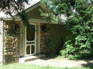 135 Camp Trees Rd, Mars, PA 16046