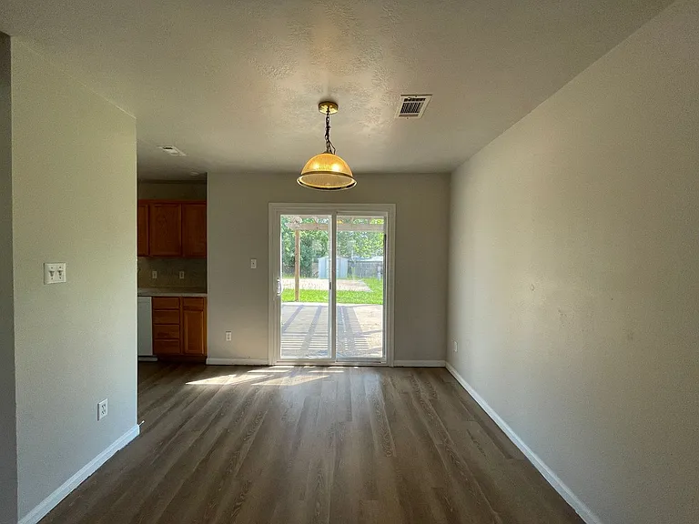 2405 Pintail Loop — Photo 3