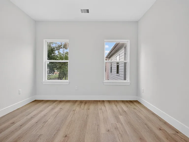 1067 Ferguson Way — Photo 33