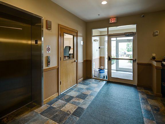 4th image of 5198 Sassafras Dr Unit 311