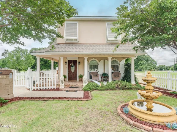 133 Myrtle St, Biloxi, MS 39530