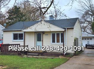 15334 Oldham St, Taylor, MI 48180