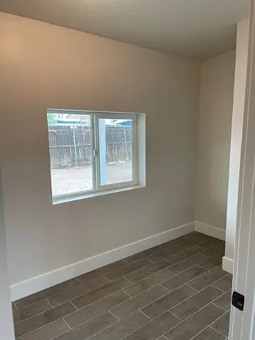 1130 E Portland St — Photo 13