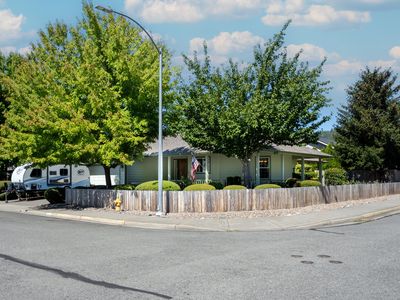 1800 SW J St, Grants Pass, OR, 97526