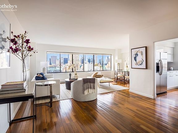 4th image of 900 Park Ave APT 21E