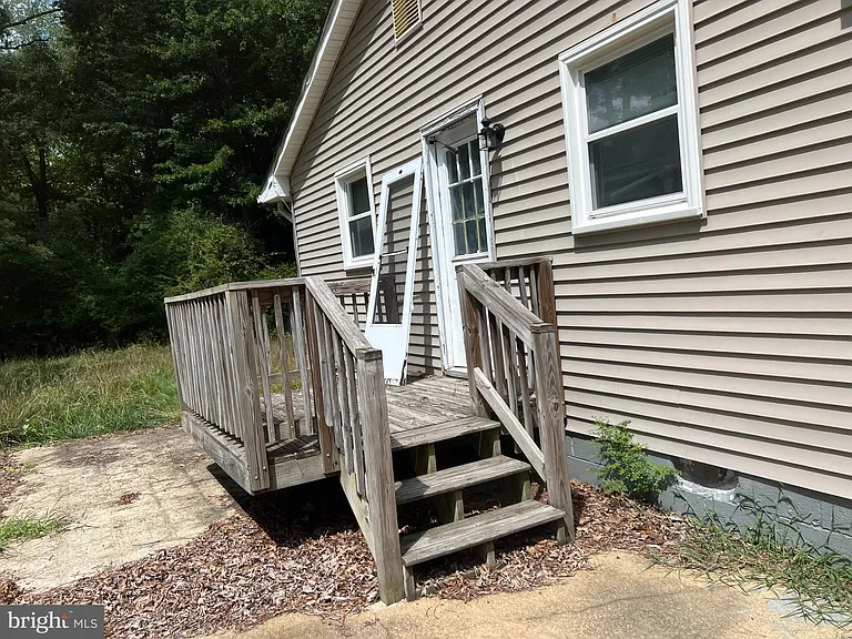 3813 Mount Pleasant Rd — Photo 5