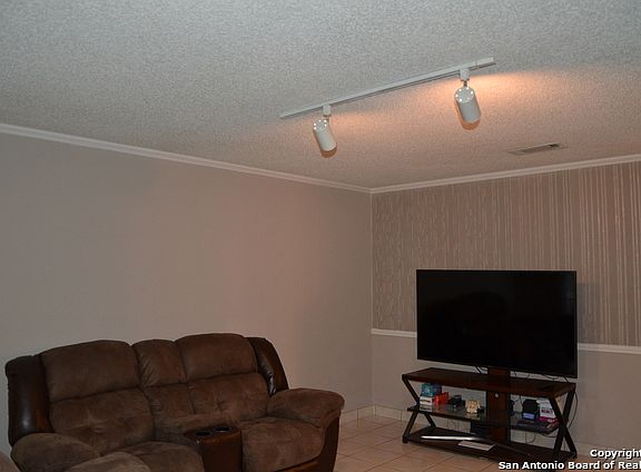 5th image of 7819 Latigo Dr
