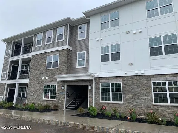 5207 Mary Ashby Way, Pennington, NJ 08534