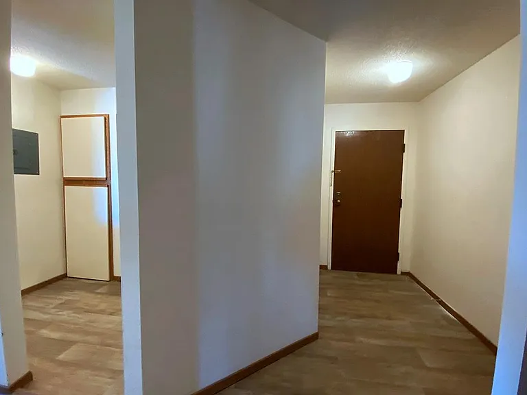 9741 Grand Ave S — Photo 37