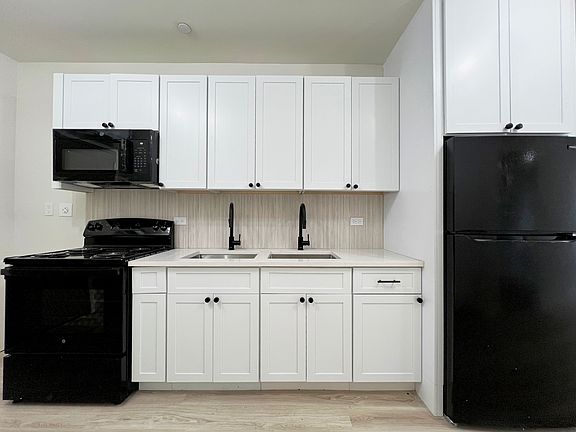 2nd image of 950 Bedford Ave #1B