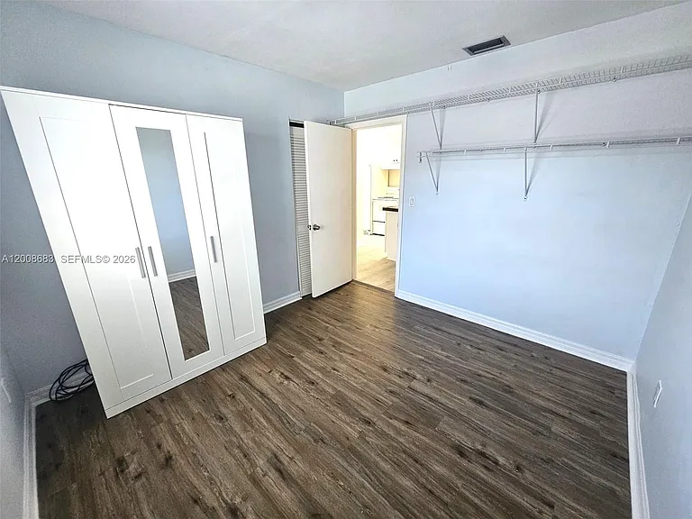 10790 SW 46th St — Photo 5