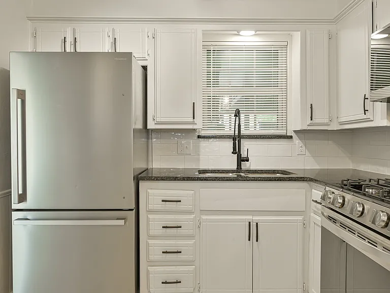 2525 SE 47th St — Photo 6