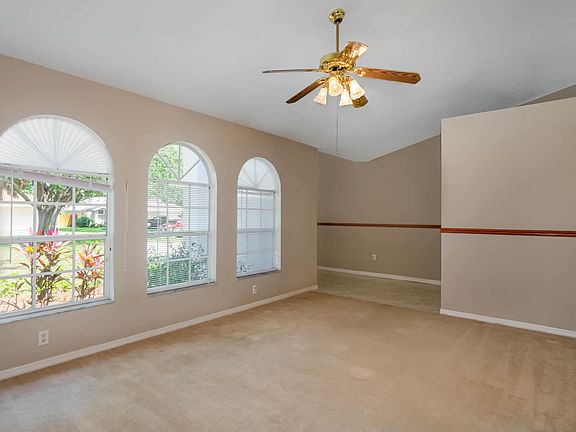 2nd image of 3300 Meadowridge Dr