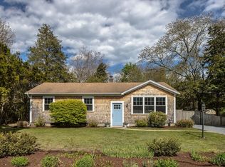1 Barlow Ln, Mattapoisett, MA 02739