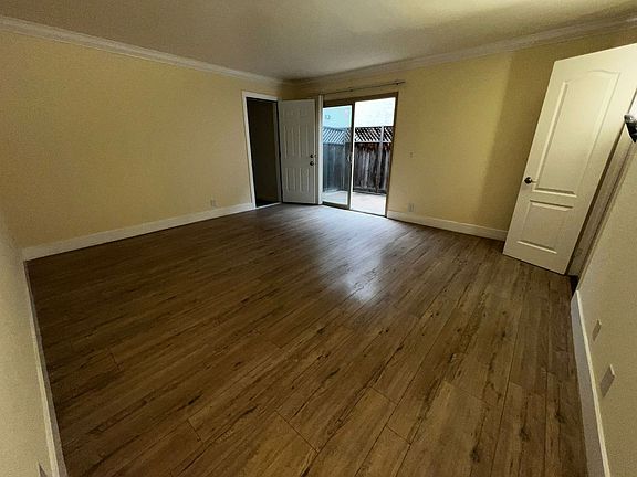 4th image of 4150 34th St Unit 1