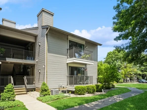 18 Sam Bonnell Dr #18, Union Twp., NJ 08809