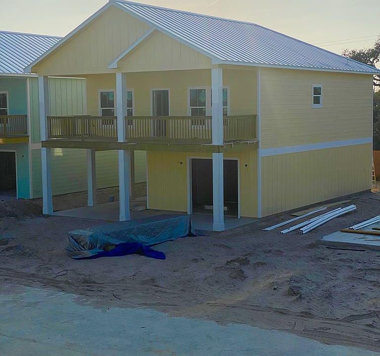 1st image of 11 Seven Palms Dr