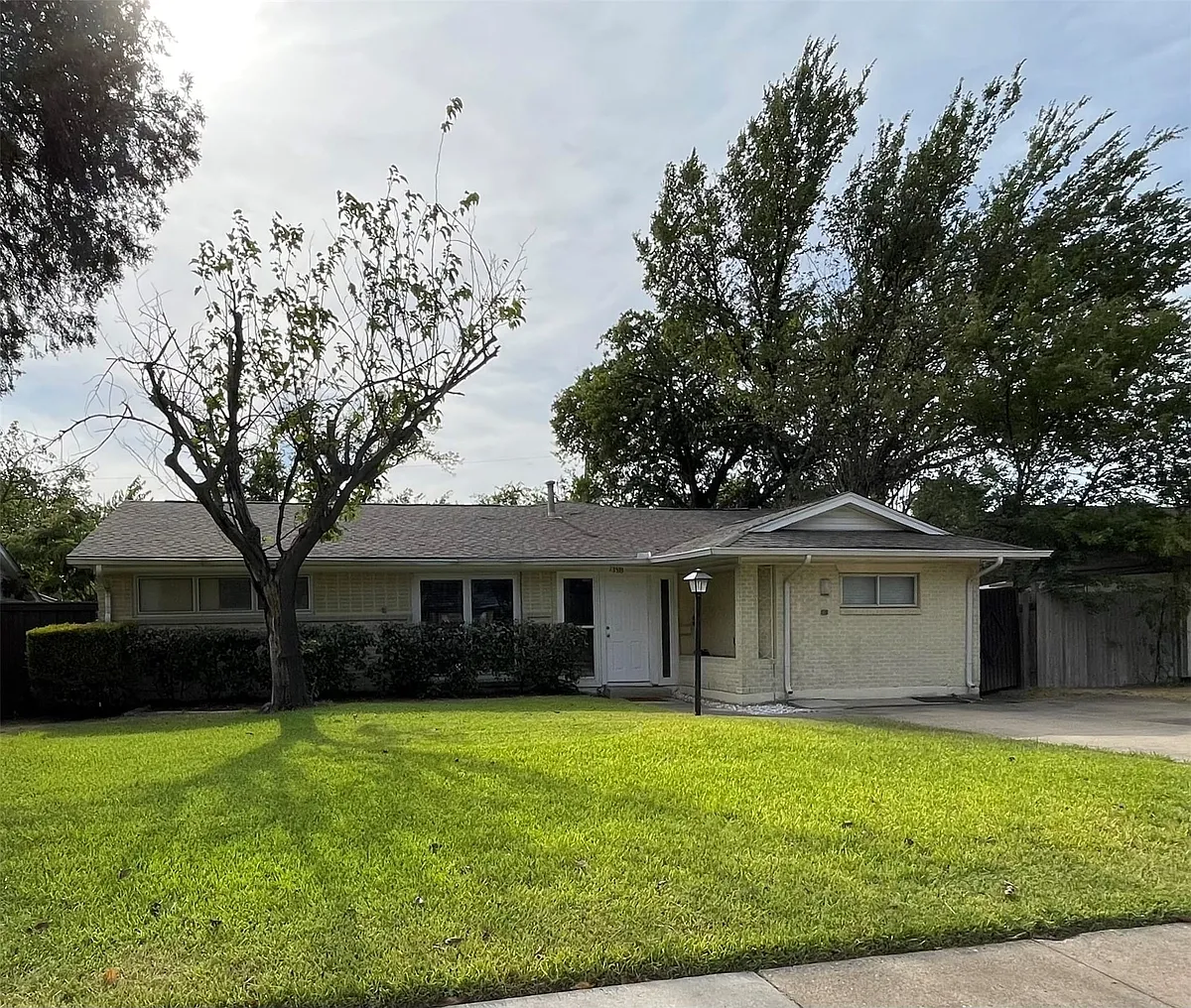 Building Photo - 13533 Emeline St