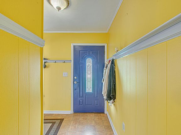 4th image of 102 Trenholm Dr