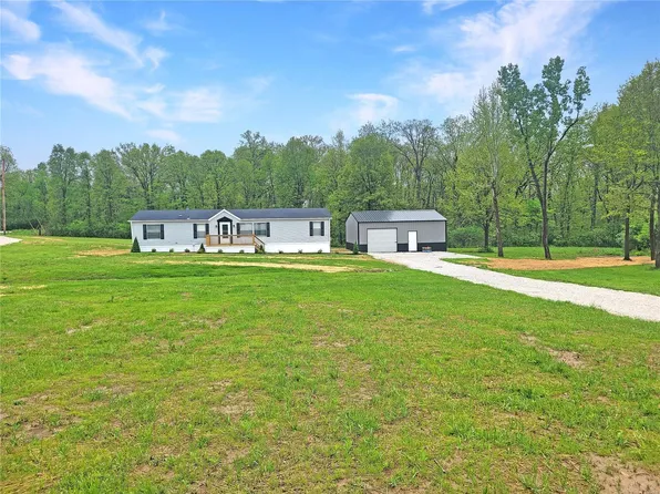 103 Ray Gray Ln, Troy, MO 63379