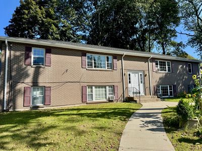 62 Garden St APT 3, Attleboro, MA, 02703