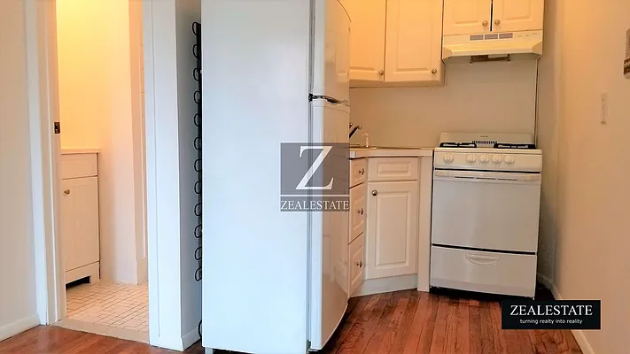 Rented by ZealEstate Group Inc | media 23