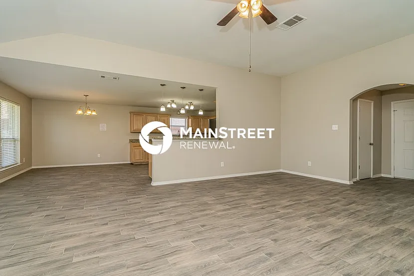 8015 Splitrail Ct — Photo 4