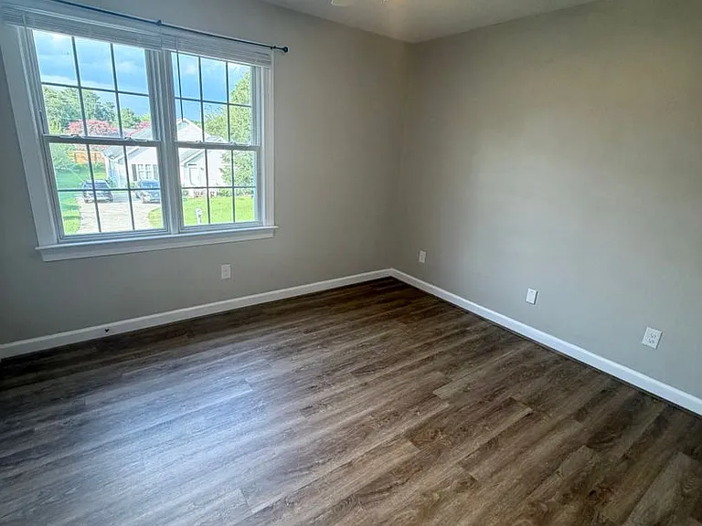 2421 Sexton Rd — Photo 20
