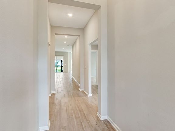 3rd image of 83340 Chapel Ct