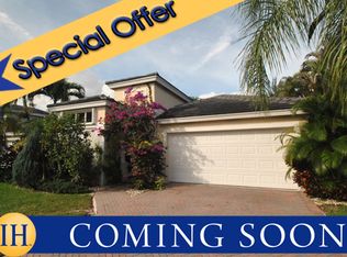 8141 Hampton Wood Dr, Boca Raton, FL 33433