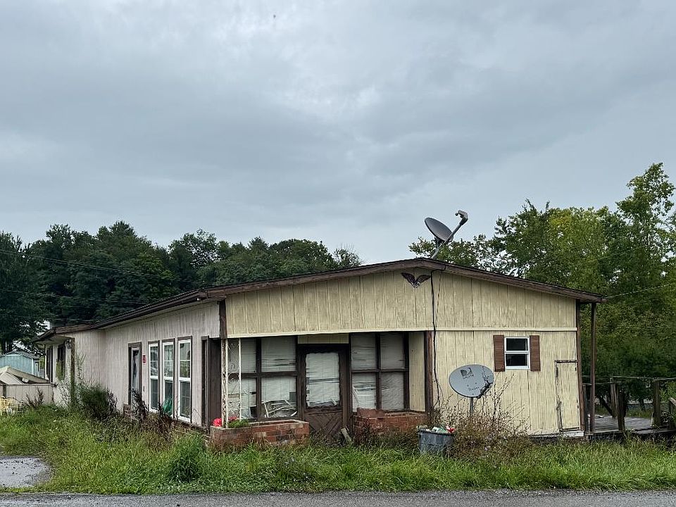 1st image of 302 Elmer St