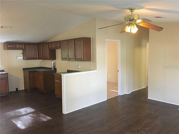 3rd image of 720 N Winter Park Dr